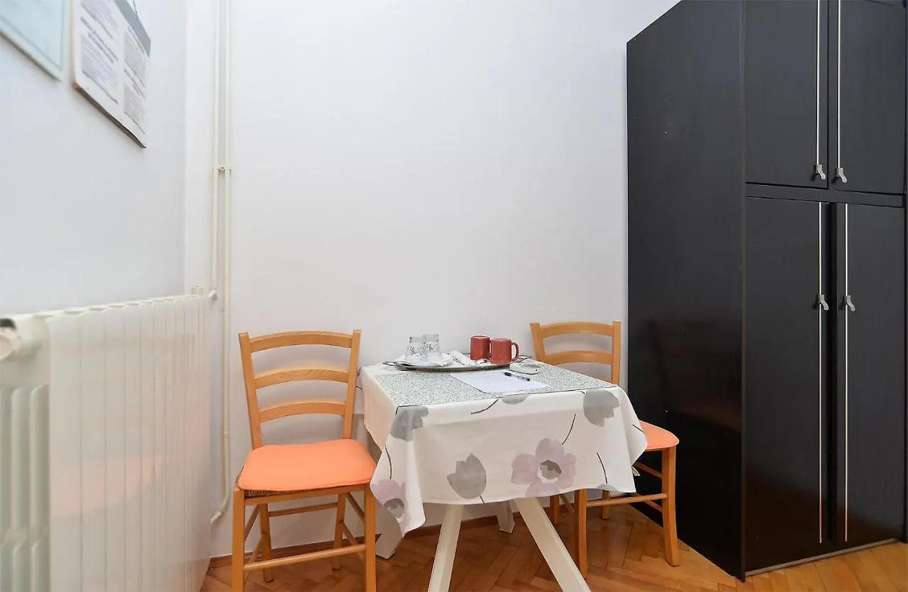 Rooms Veli Vrh 2208 Pula